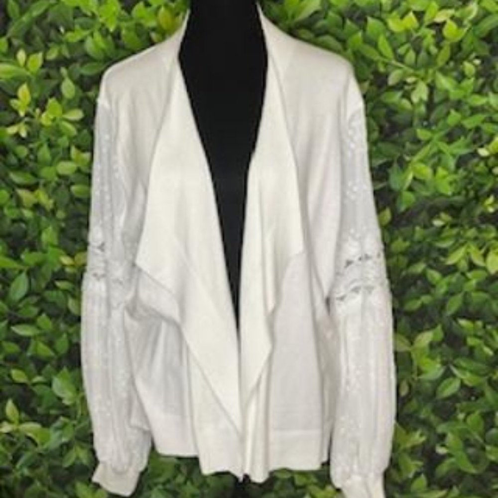 🌸 Siani White XL Spring Sweater - Effortless Elegance for the Season 🌷